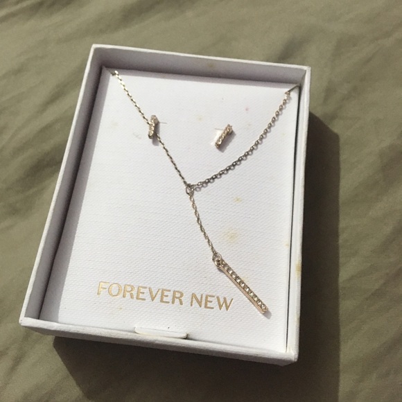 Forever New Jewelry - Forever New Pendant Set